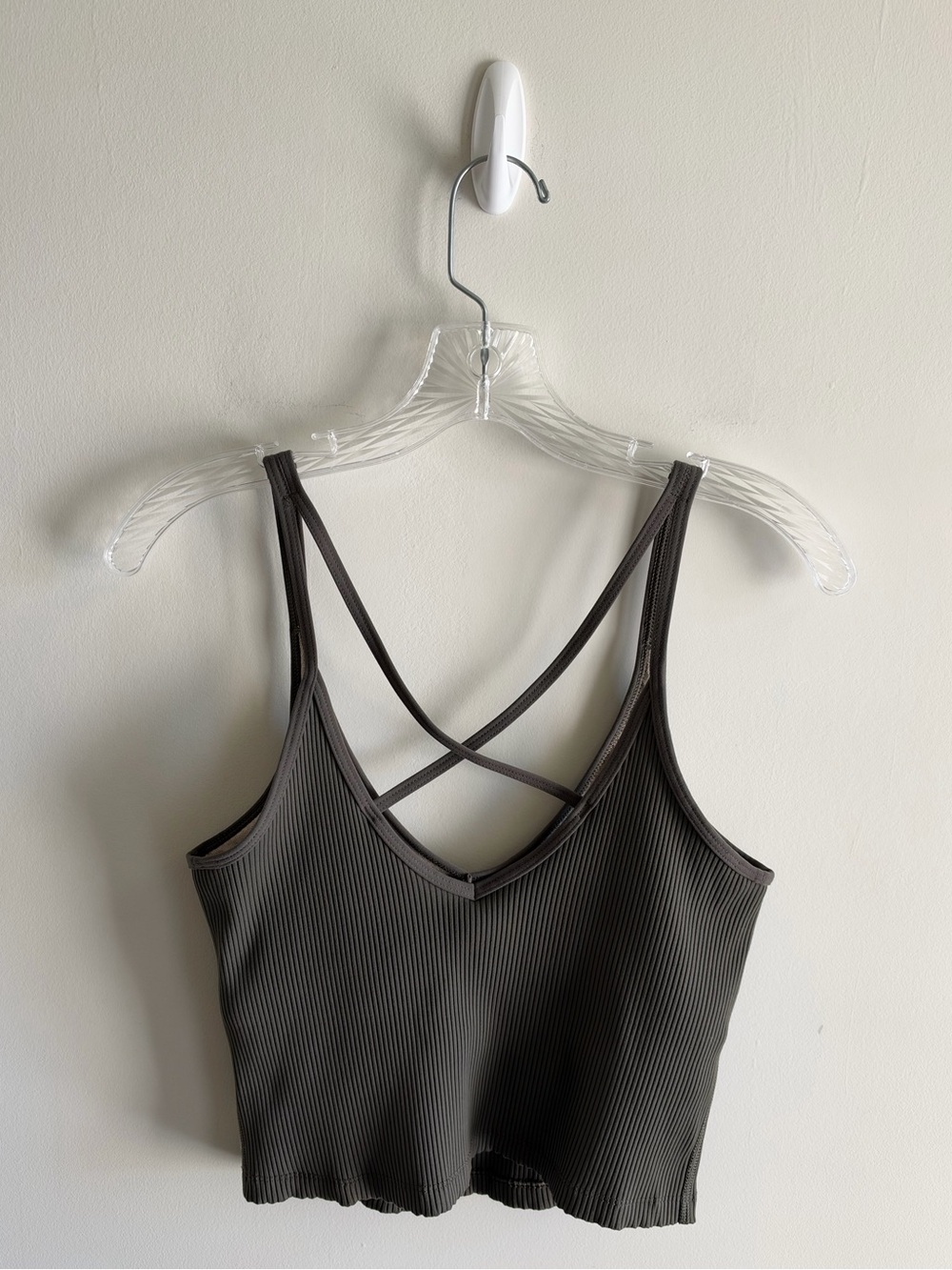 Vuori Rib Crop Tank - Picture 15 of 15